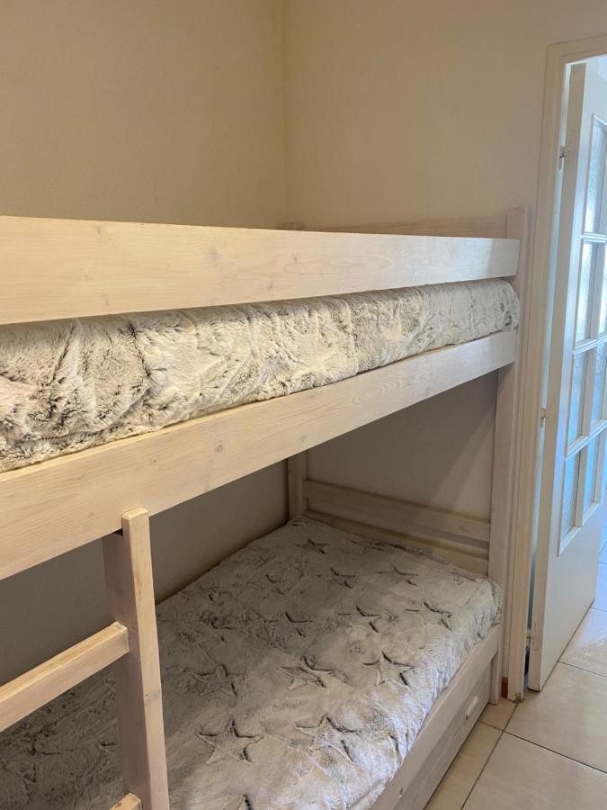 Apartment Superior Santa Cruz Сен Максим Екстериор снимка