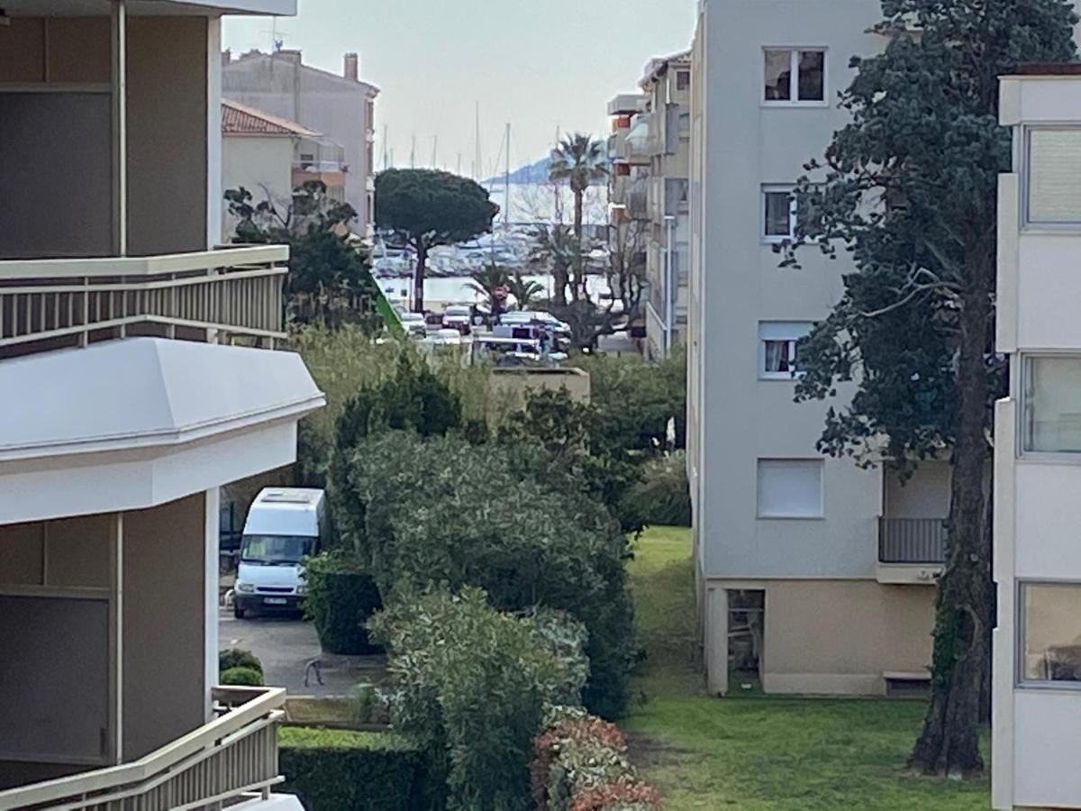 Apartment Superior Santa Cruz Сен Максим Екстериор снимка