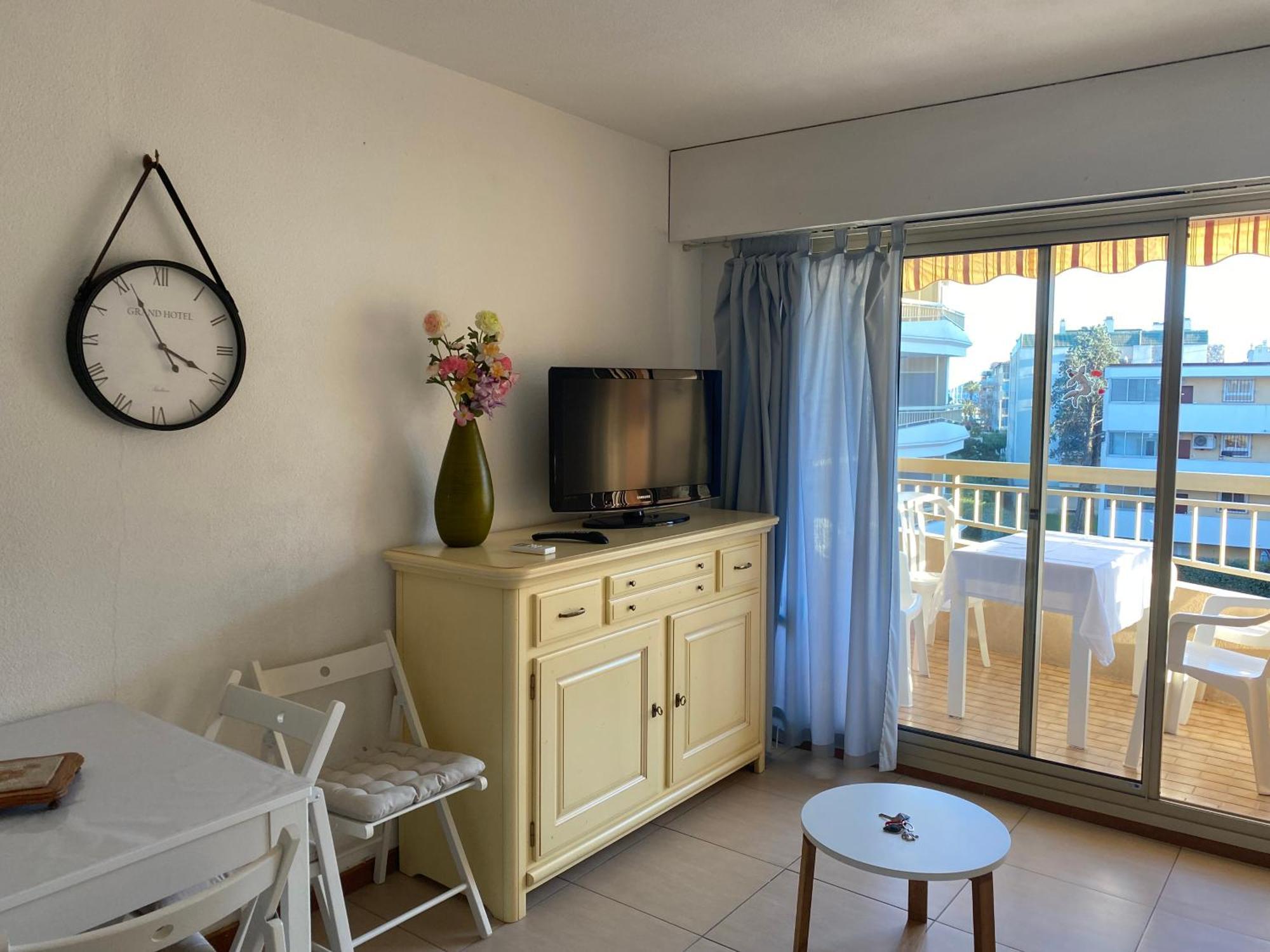 Apartment Superior Santa Cruz Сен Максим Екстериор снимка