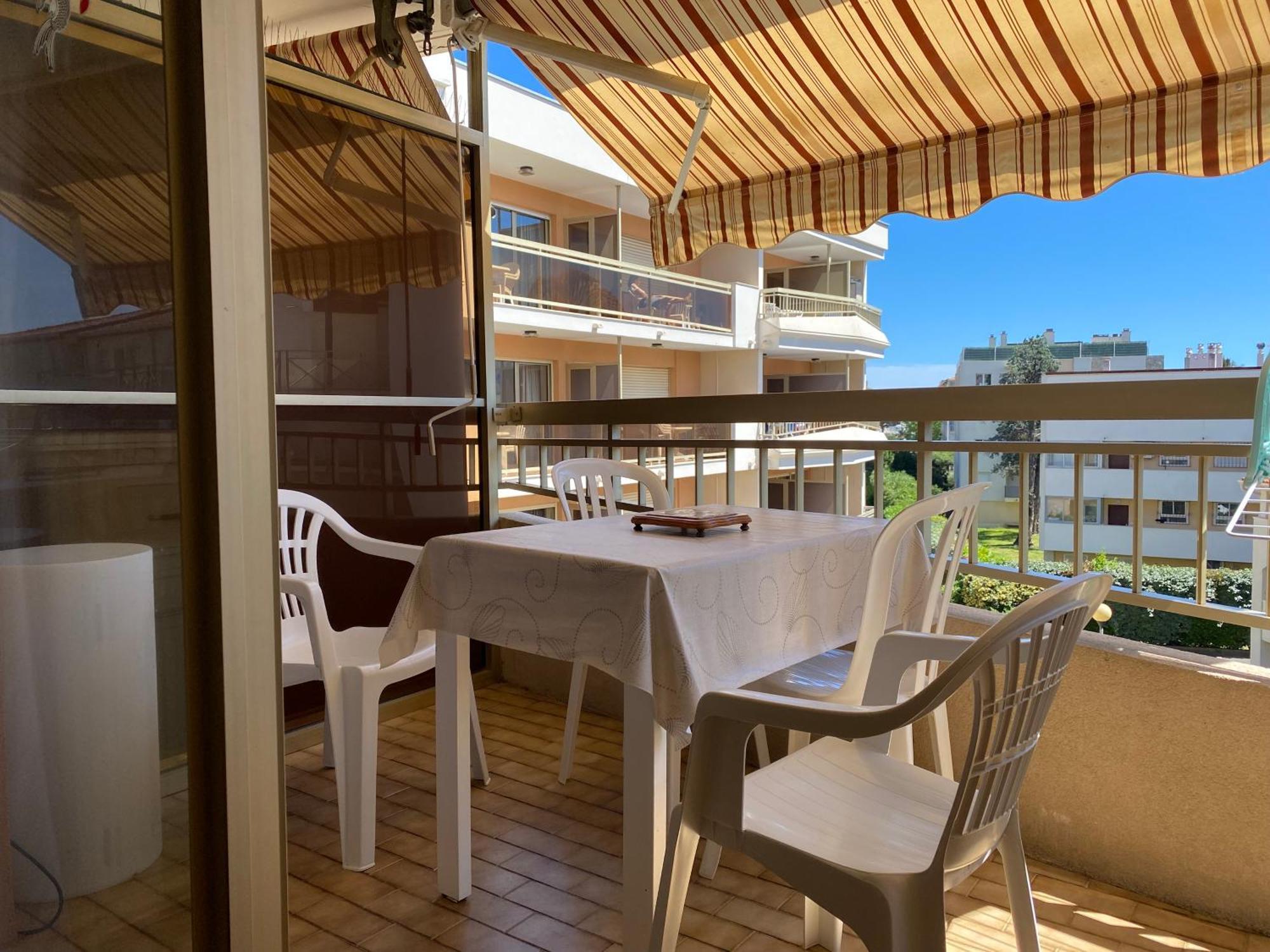 Apartment Superior Santa Cruz Сен Максим Екстериор снимка